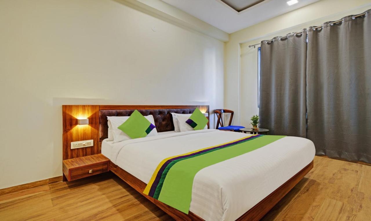 Tripli Hotels Le Shelton Удайпур Екстериор снимка