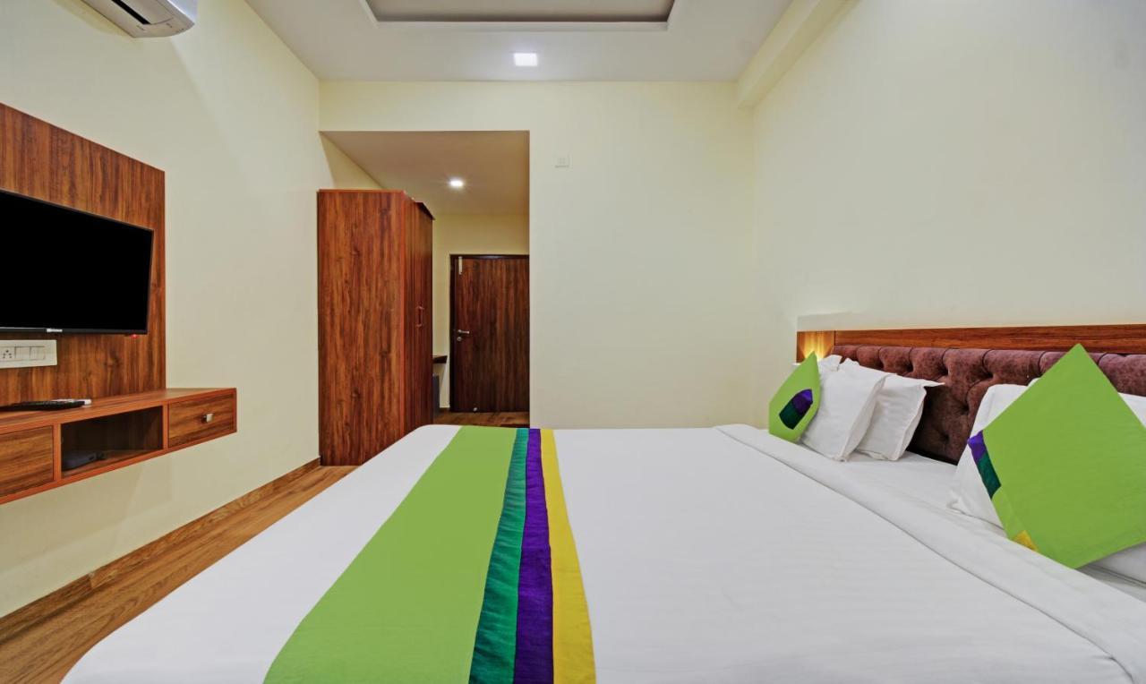 Tripli Hotels Le Shelton Удайпур Екстериор снимка