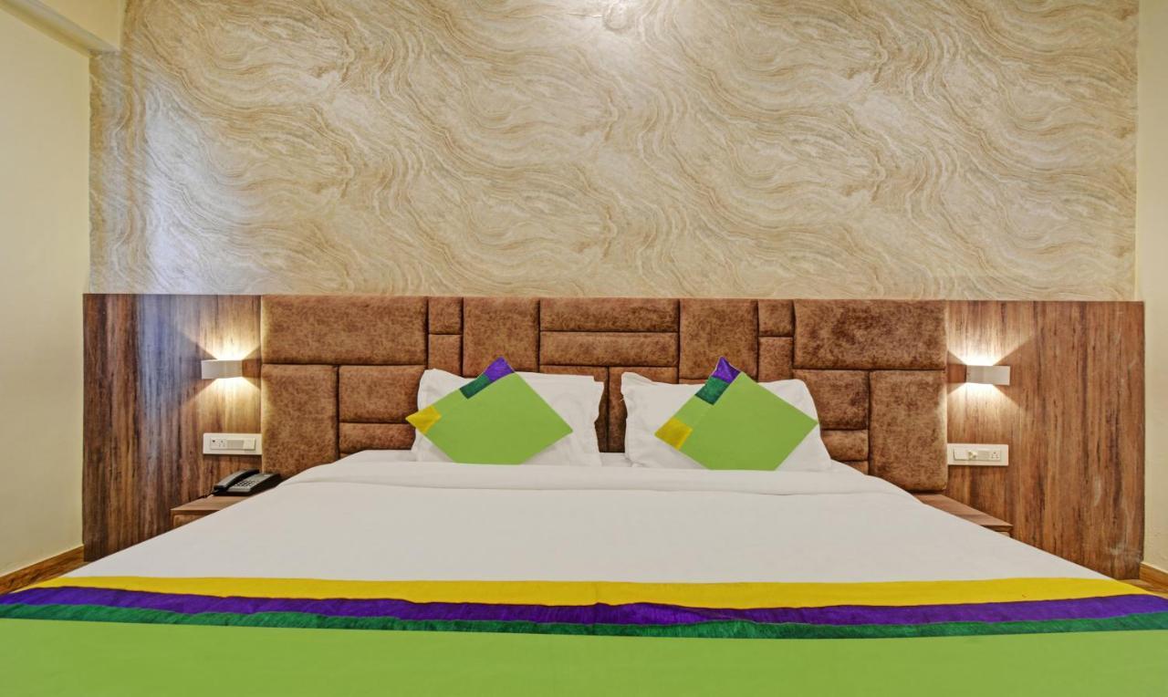 Tripli Hotels Le Shelton Удайпур Екстериор снимка