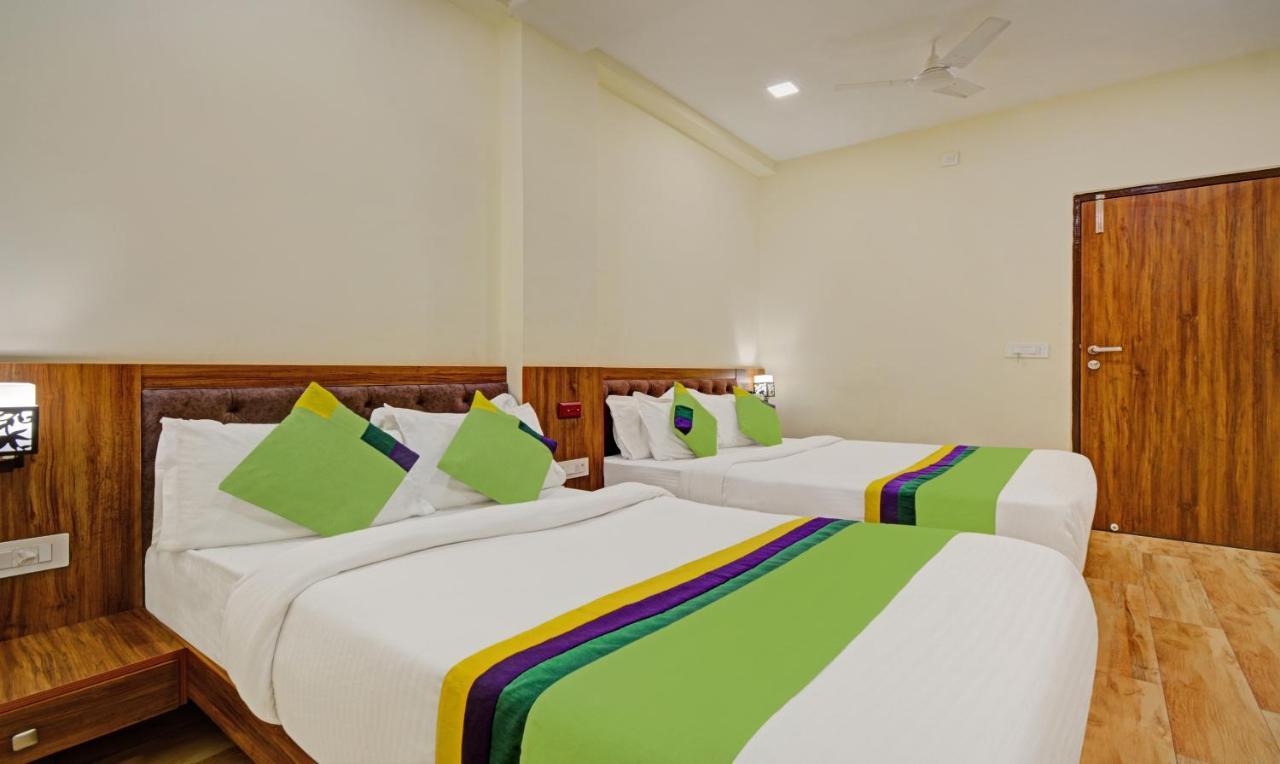 Tripli Hotels Le Shelton Удайпур Екстериор снимка