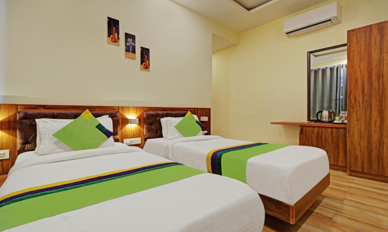 Tripli Hotels Le Shelton Удайпур Екстериор снимка